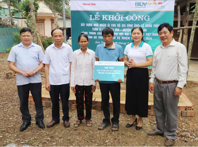 BIDV hỗ trợ xây dựng nhà nhân ái trên địa bàn huyện Hương Sơn