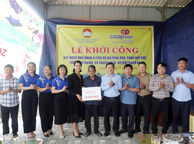 Lễ khởi công xây dựng nhà nhân ái cho hộ nghèo, gia đình chính sách trên địa bàn xã Thạch Xuân
