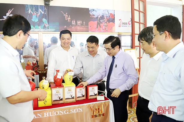 Hà Tĩnh công bố chỉ dẫn địa lý cho sản phẩm nhung hươu Hương Sơn