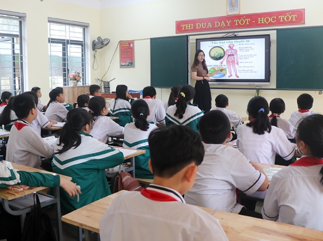 Hà Tĩnh: Thí điểm cho học sinh THCS thành phố nghỉ học ngày thứ 7