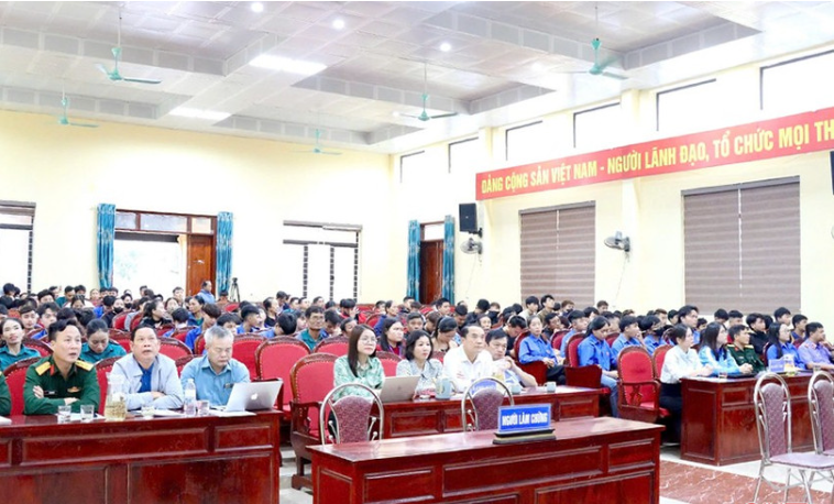Phiên tòa giả định xét xử sơ thẩm vụ án hình sự về hành vi “Trốn tránh nghĩa vụ quân sự (NVQS)”
