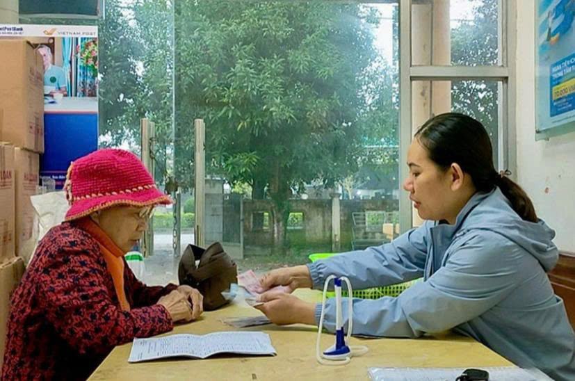 Hà Tĩnh: BHXH chi trả sớm lương hưu, trợ cấp BHXH hằng tháng