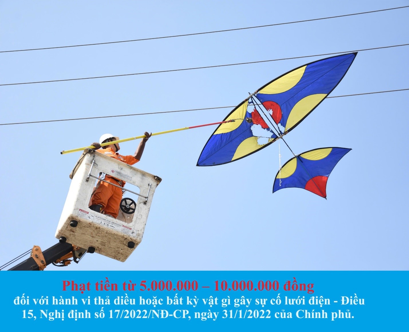 Thả diều - tránh xa đường dây điện