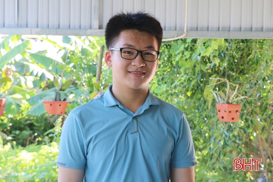 Thủ khoa đầu vào môn Hóa học Trường THPT Chuyên Hà Tĩnh là học sinh trường ven biển
