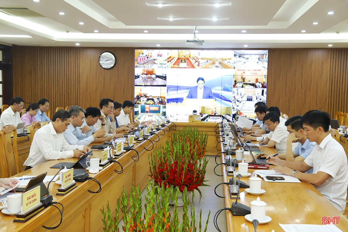 duong-sat-toc-do-cao.jpg