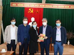 Phó chủ tịch UBND tỉnh Lê Ngọc Châu và Giám đốc Sở GD&ĐT Đặng Thị Quỳnh Diệp đi kiểm tra công tác dạy học tại Huyện Hương Khê