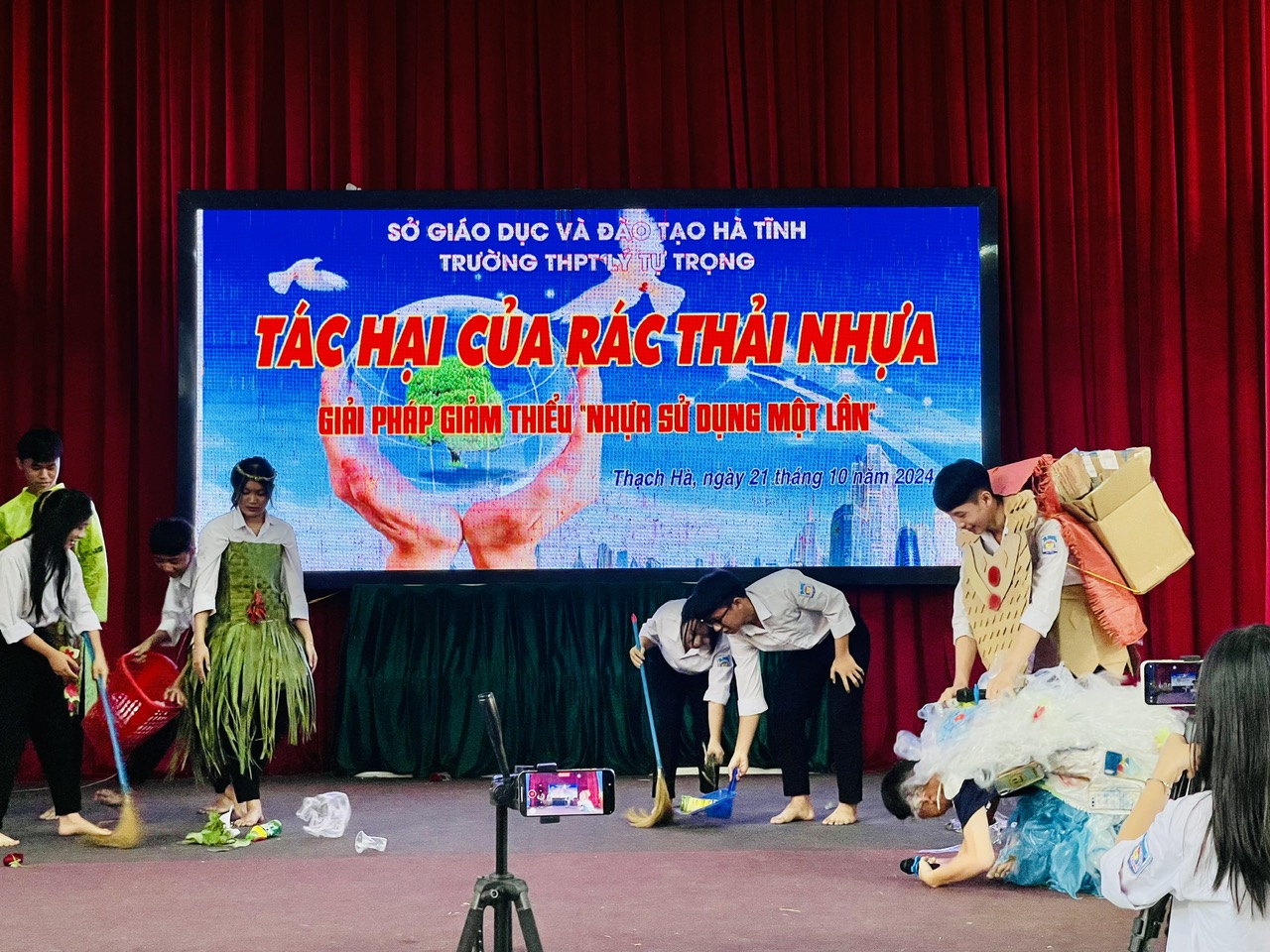 Sinh hoạt chuyên đề: 'Tác hại của rác thải nhựa và giải pháp giảm thiểu nhựa sử dụng một lần'
