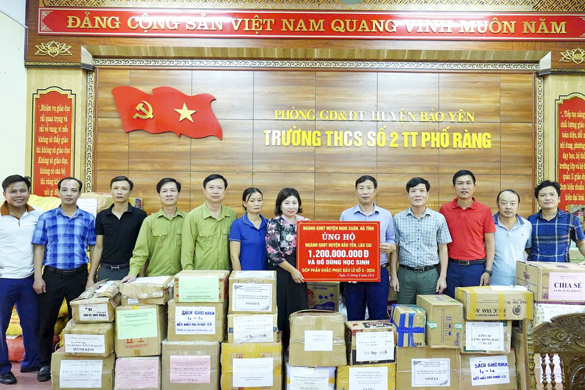 Nghi Xuân: Phòng Giáo dục-Đào tạo huyện trao hỗ trợ các trường học ở Lào Cai