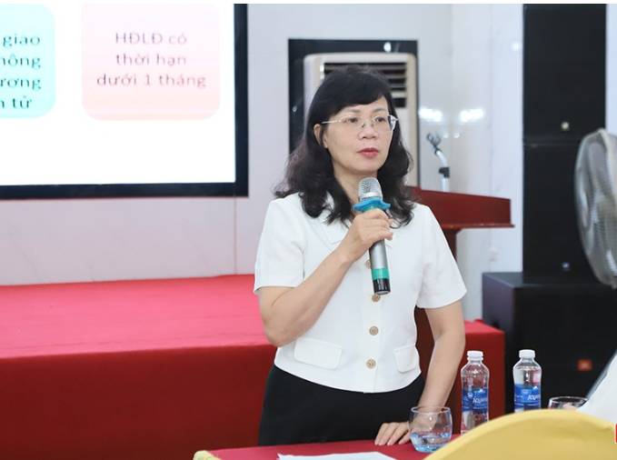 Hà Tĩnh nâng cao kiến thức về luật lao động, BHXH cho doanh nghiệp trên địa bàn