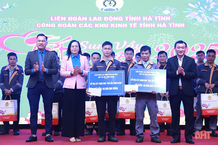 Mang tết ấm đến với người lao động