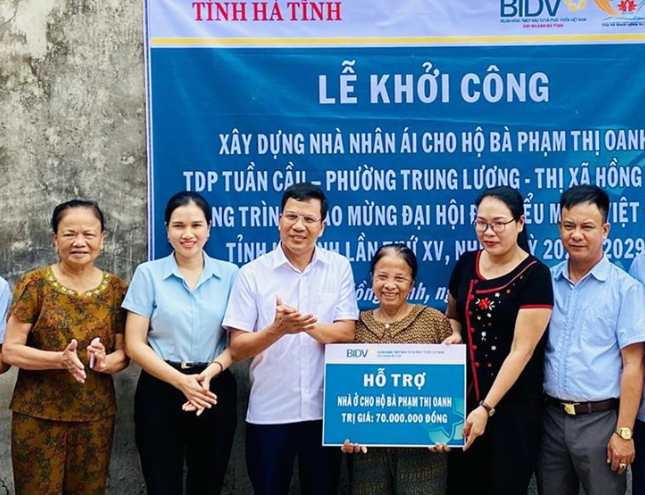 Số lượng hộ nghèo, cận nghèo giảm mạnh trên địa bàn TX Hồng Lĩnh