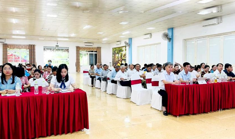 Nâng cao năng lực cho cán bộ làm công tác giảm nghèo trên địa bàn TX Hồng Lĩnh