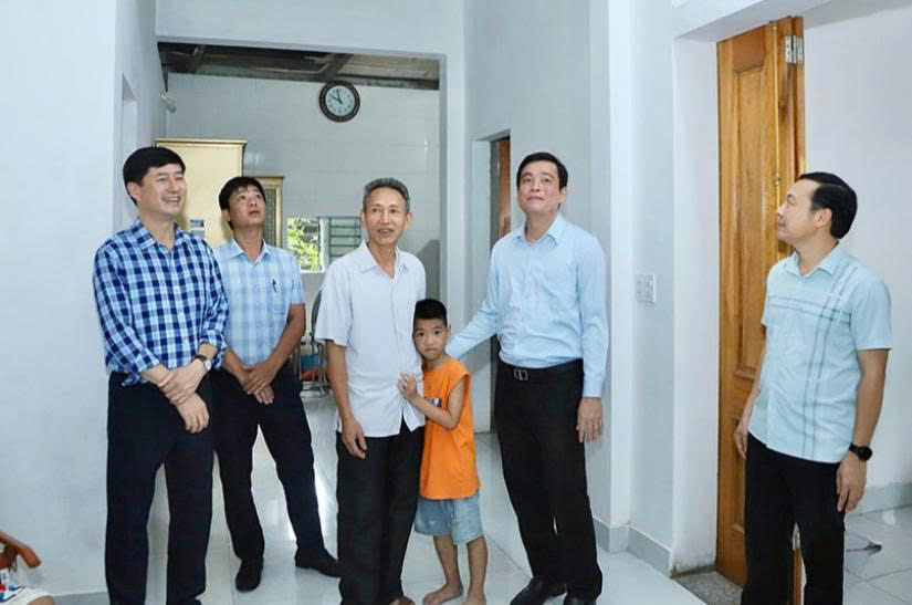 Nâng cấp, xây mới 205 nhà ở cho hộ nghèo, gia đình có công huyện Đức Thọ