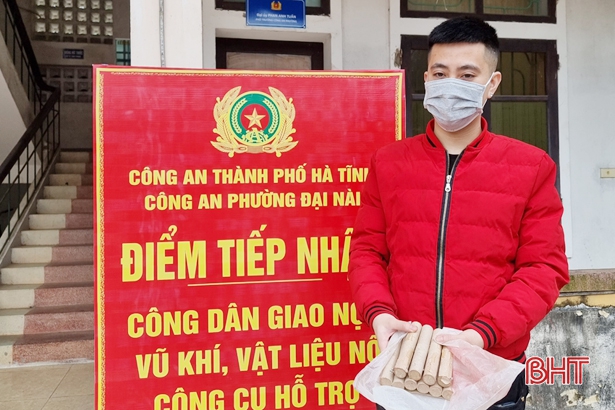 Công an TP Hà Tĩnh quyết liệt thu hồi vũ khí, vật liệu nổ, công cụ hỗ trợ