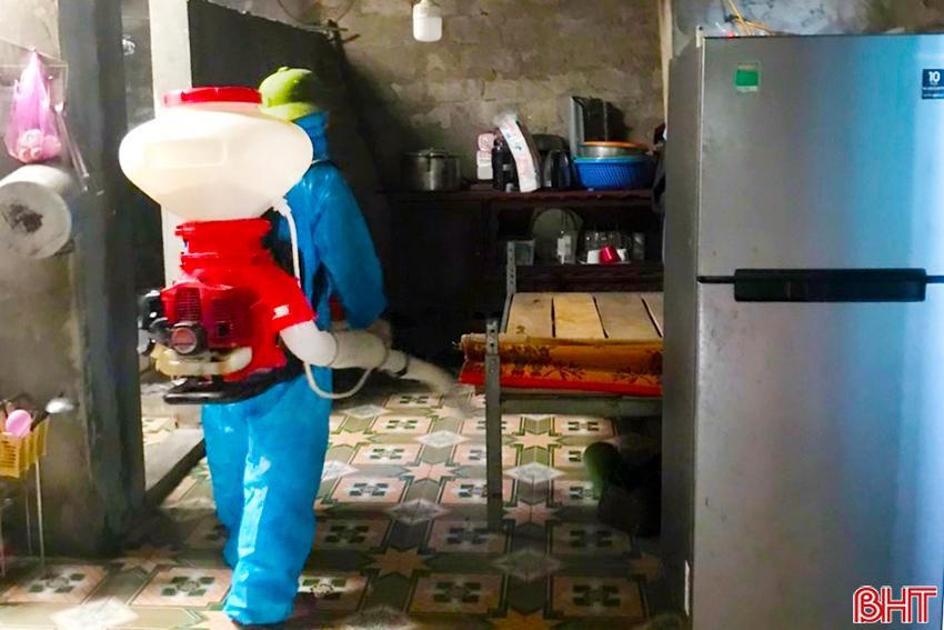 Tập trung khống chế, không để ổ dịch sốt xuất huyết ở TX Kỳ Anh lây lan