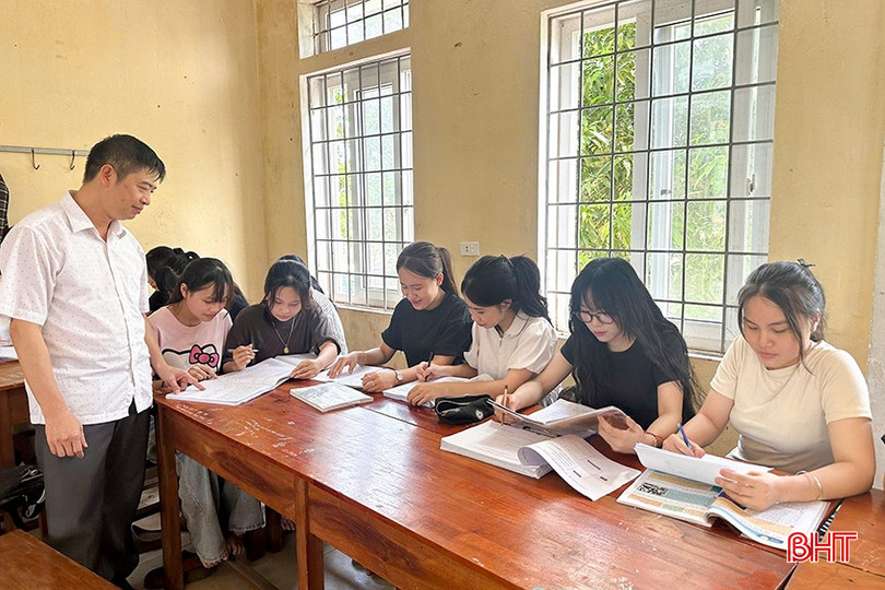 Hà Tĩnh trích hơn 8,6 tỷ đồng hỗ trợ triển khai ôn thi cho học sinh lớp 12