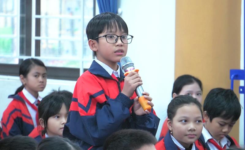 Học sinh trường Tiểu học Thị trấn Đức Thọ tham gia diễn đàn'điều em muốn nói'