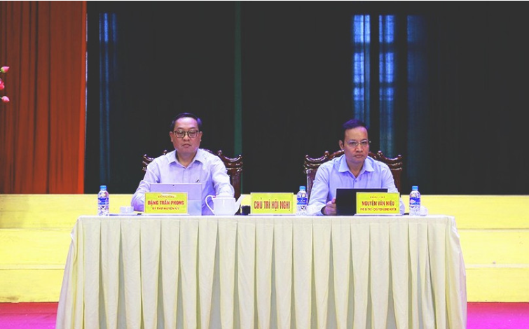 Nghi Xuân: Người dân gửi gắm nhiều vấn đề đến lãnh đạo huyện