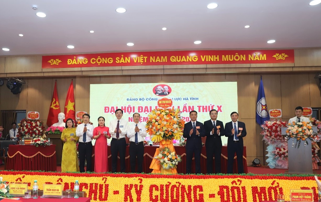 Đại hội Đảng bộ Công ty Điện lực Hà Tĩnh lần thứ X, nhiệm kỳ 2025–2030: 'Tiếp tục đổi mới, phát huy tinh thần đoàn kết, quyết tâm thực hiện thắng lợi các mục tiêu đề ra'