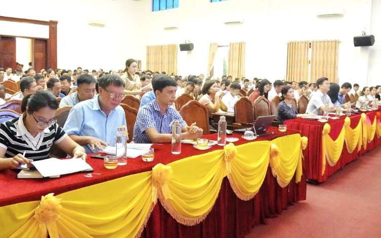 Hương Sơn tập huấn nghiệp vụ cho cán bộ làm công tác giảm nghèo