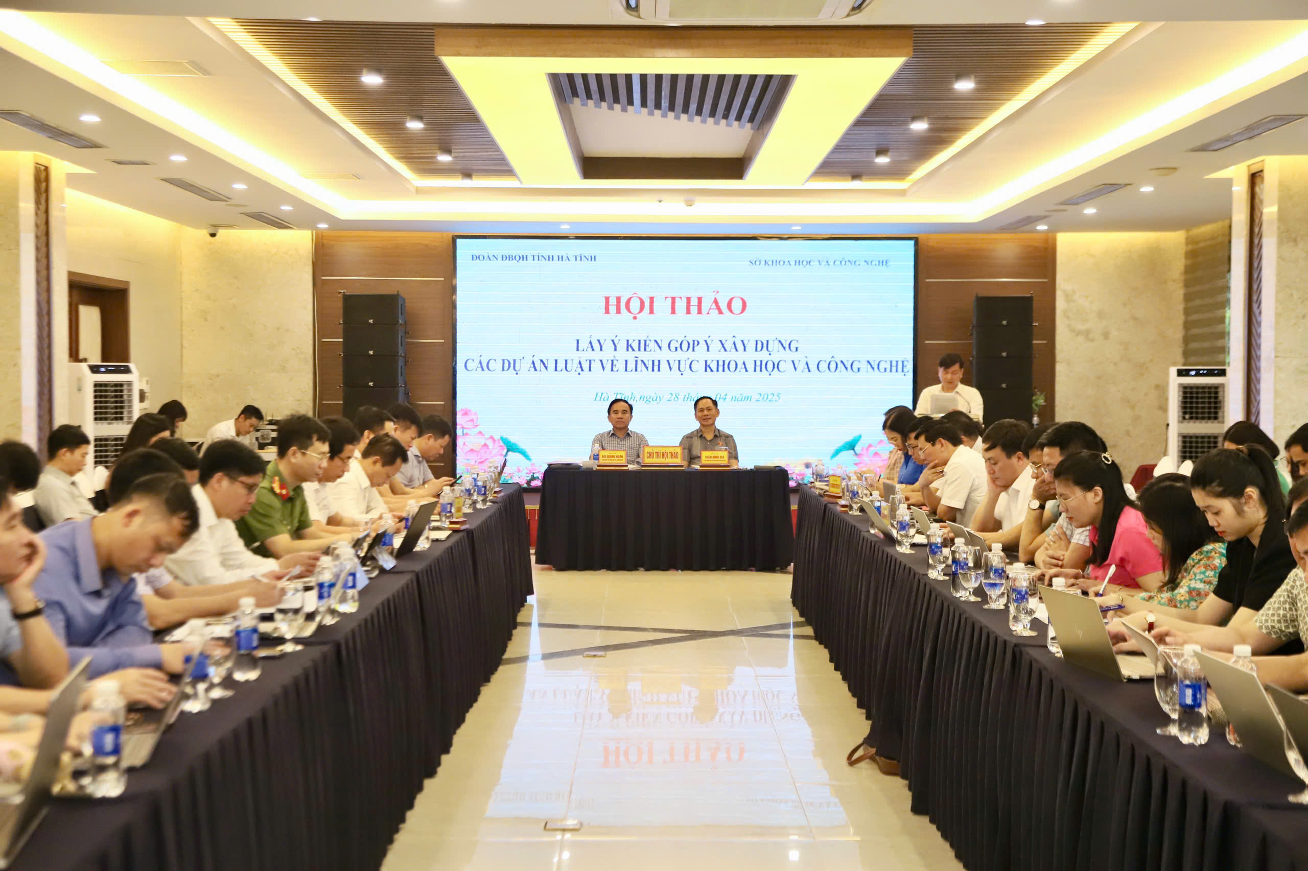 Đoàn ĐBQH tỉnh lấy ý kiến xây dựng các dự án luật về lĩnh vực KH&CN