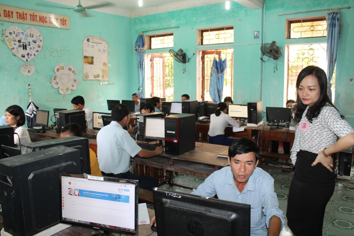 Kiểm tra năng lực ứng dụng CNTT của cán bộ cơ sở