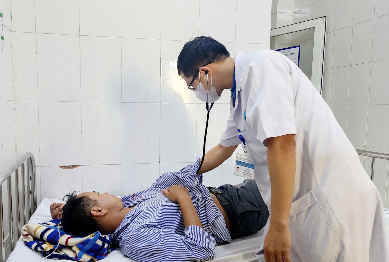 Hương Khê: 5 người bị ngộ độc do ăn nấm