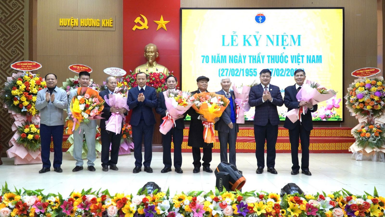Kỷ niệm 70 năm Ngày Thầy thuốc Việt Nam trên địa bàn huyện Hương Khê