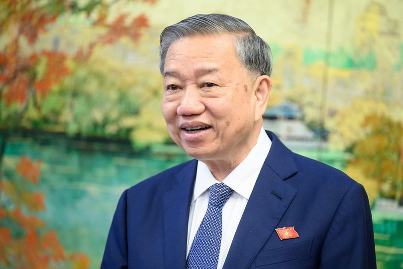 "Có chính sách đặc biệt thu hút ít nhất 100 chuyên gia hàng đầu về nước"