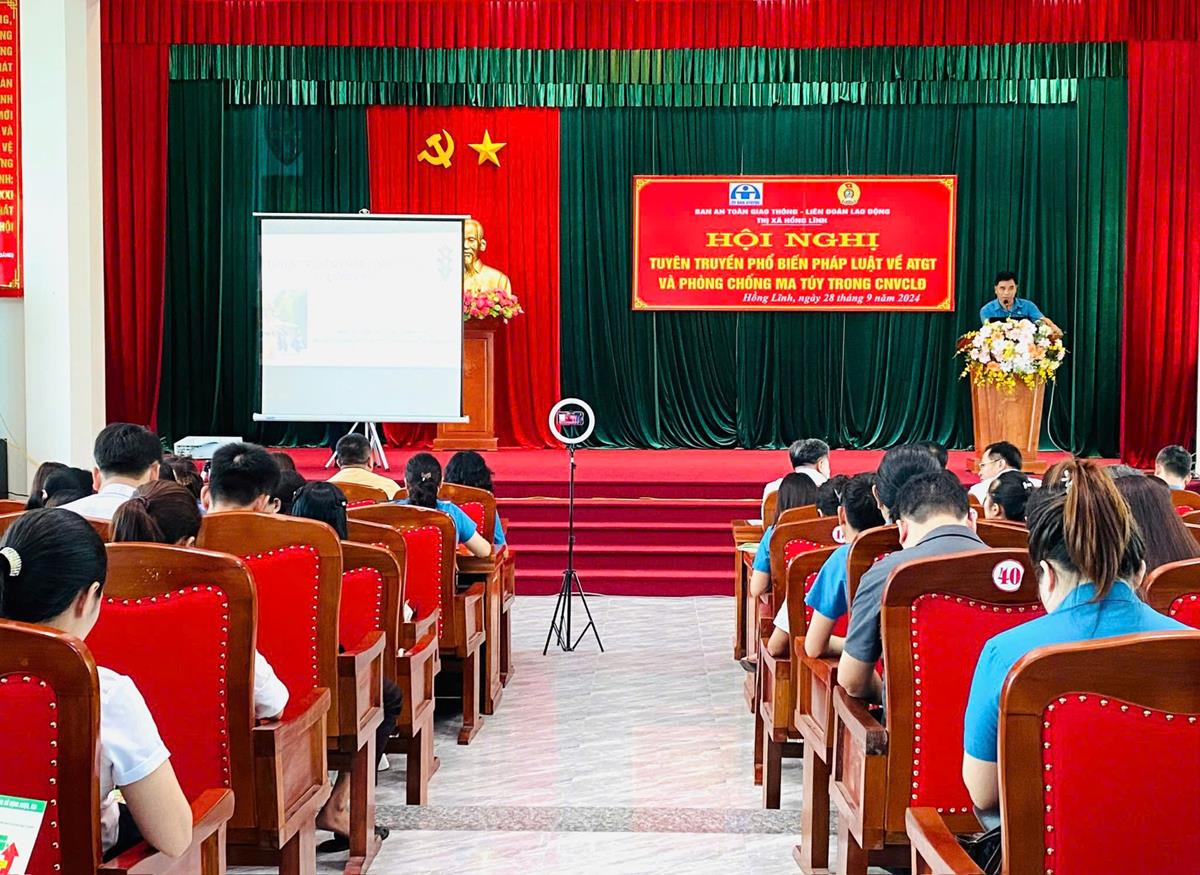 Tuyên truyền Luật giao thông đường bộ và phòng chống ma tuý trên địa bàn thị xã Hồng Lĩnh