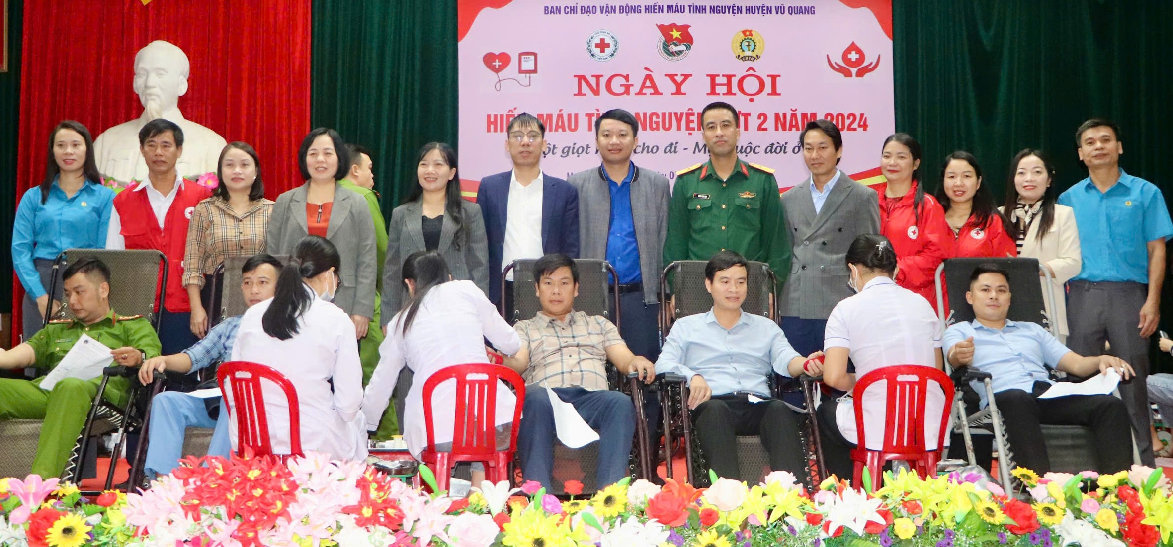 Ngày hội hiến máu tình nguyện đợt II năm 2024 trên địa bàn huyện Vũ Quang