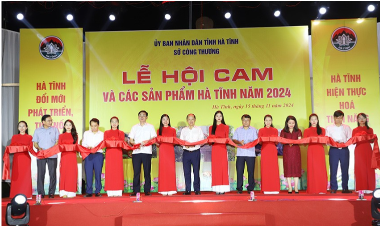 Hà Tĩnh khai mạc Lễ hội Cam và các sản phẩm năm 2024