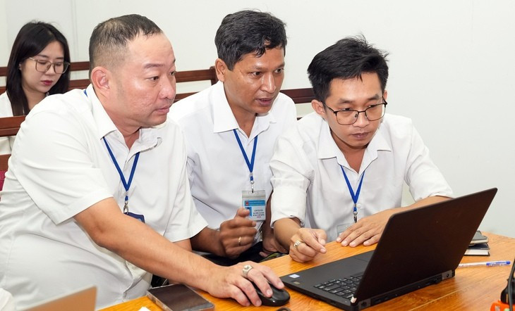 Chính phủ hỗ trợ 5 triệu đồng/tháng cho người làm công tác chuyển đổi số và an ninh mạng
