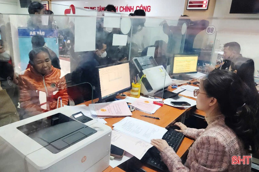 Trung tâm Hành chính công TP Hà Tĩnh làm gì để giảm quá tải?