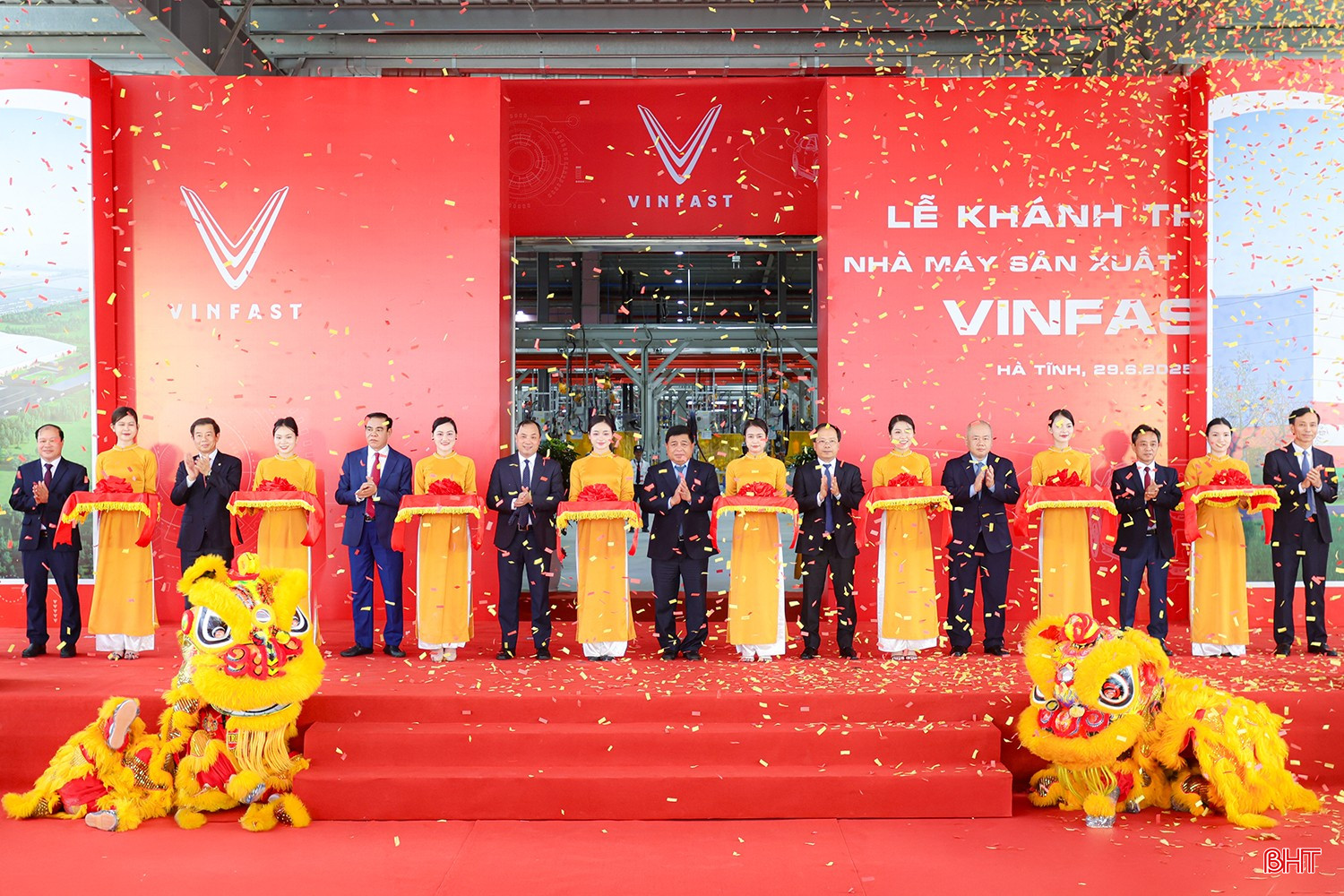 Khánh thành Nhà máy Sản xuất ô tô điện VinFast Hà Tĩnh