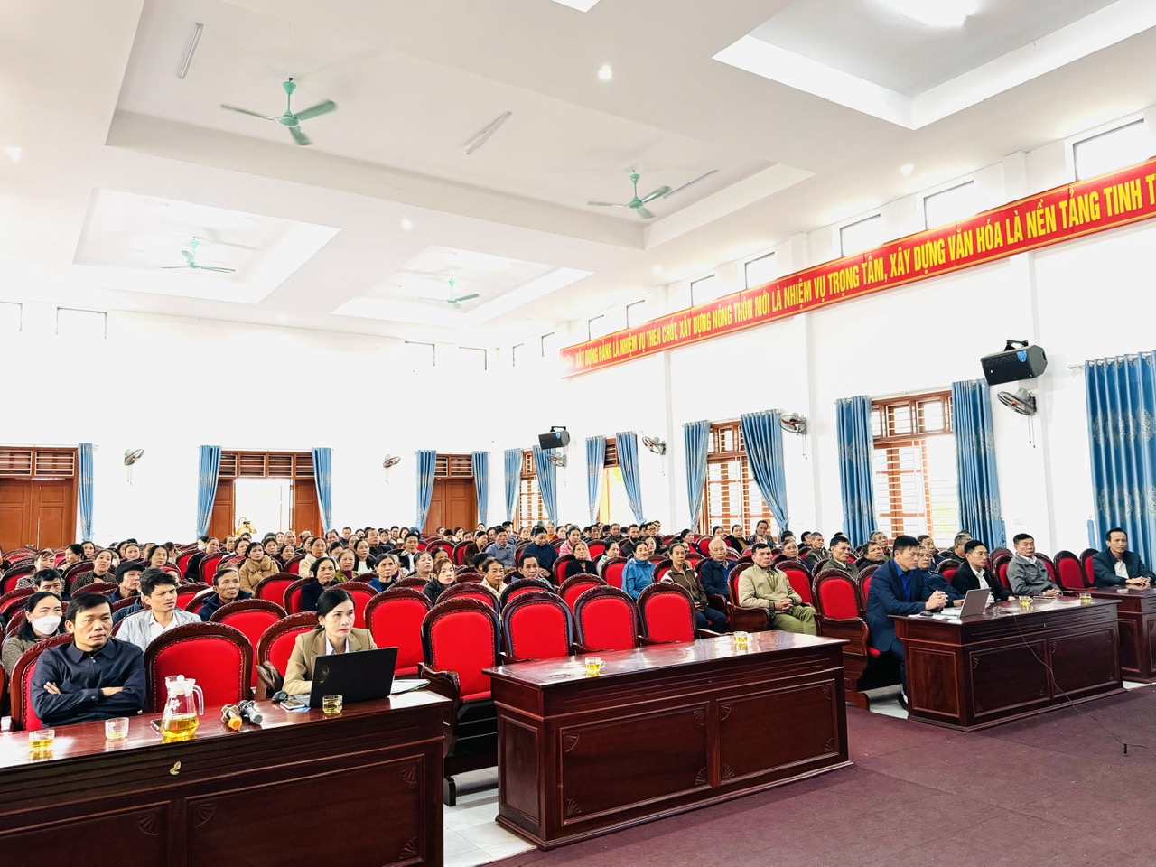 Tập huấn nâng cao năng lực cho 200 cán bộ, công chức làm công tác thông tin, tuyên truyền trên địa bàn huyện Cẩm Xuyên